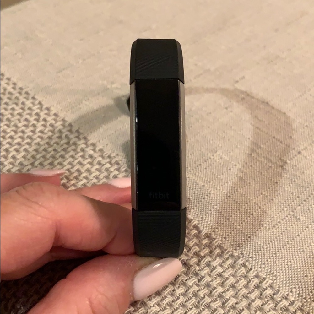 Fitbit Alta with charger and extra band